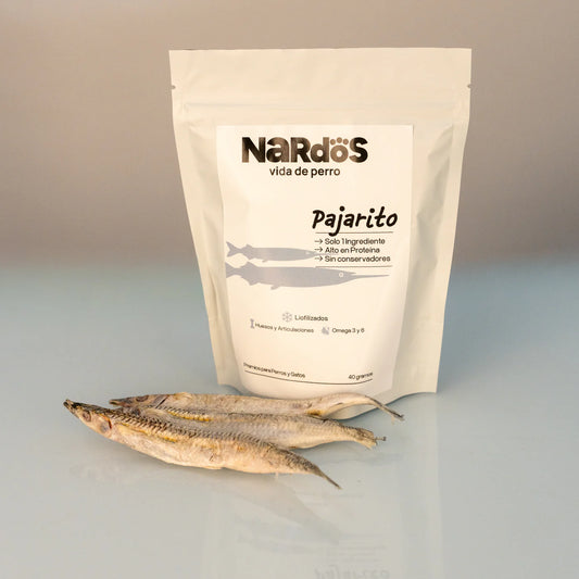 Pez pajarito / Premios liofilizados para perros y gatos / Nardos